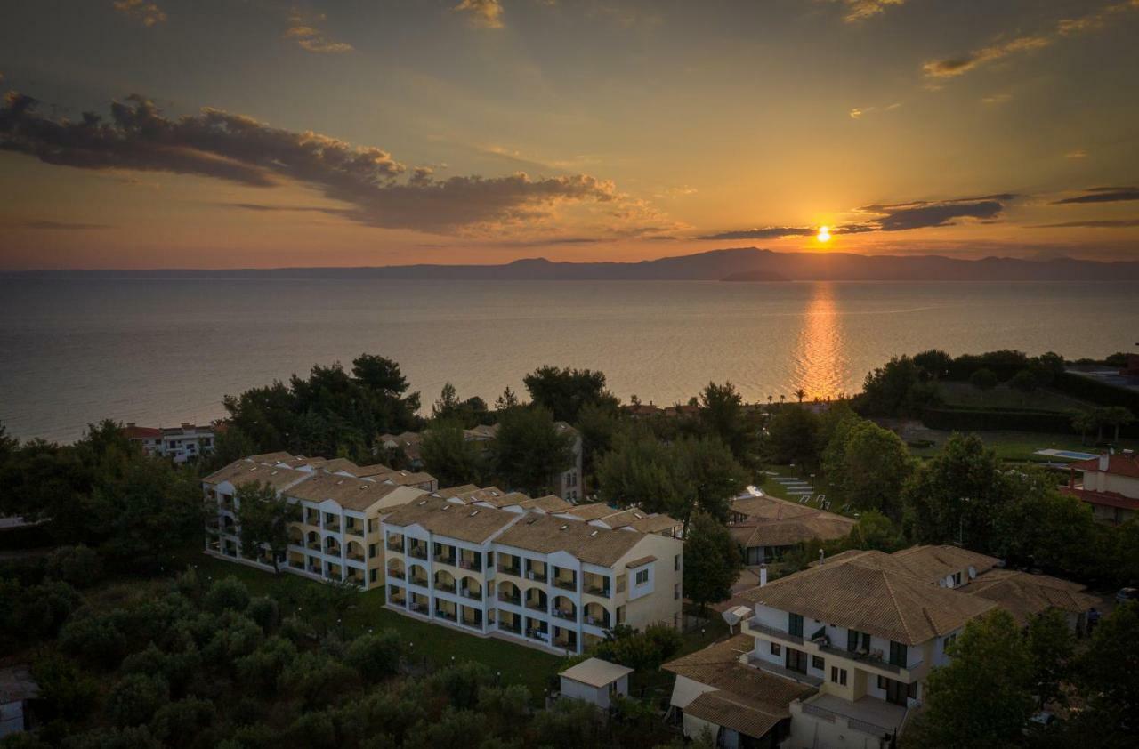 Lesse Hotel Calcídica Exterior foto